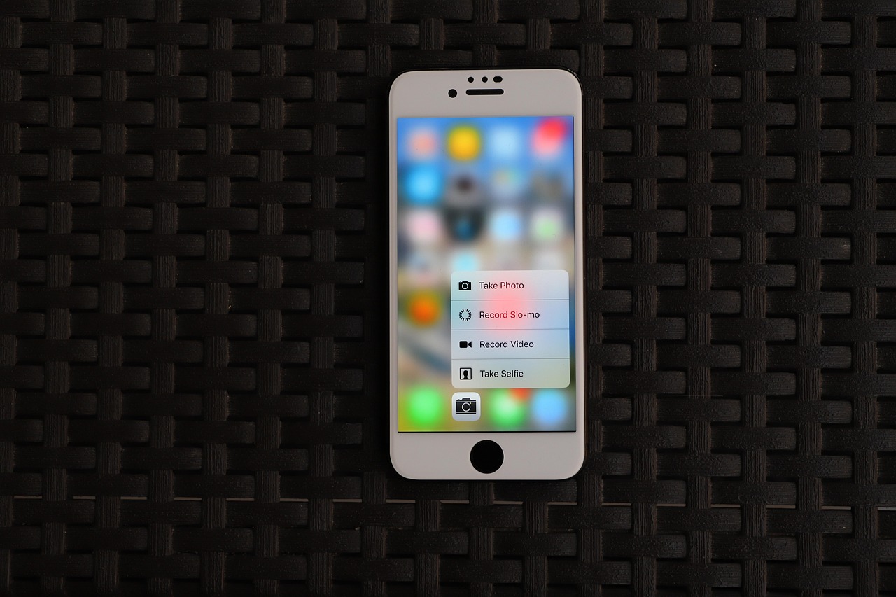Iphone, smartphone, social media — Boost Your YouTube Channel with These Professional Tips for Buying Subscribers