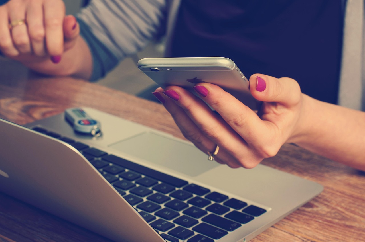 Office, business, accountant — Influence Marketing Agencies in the Fashion Industry
