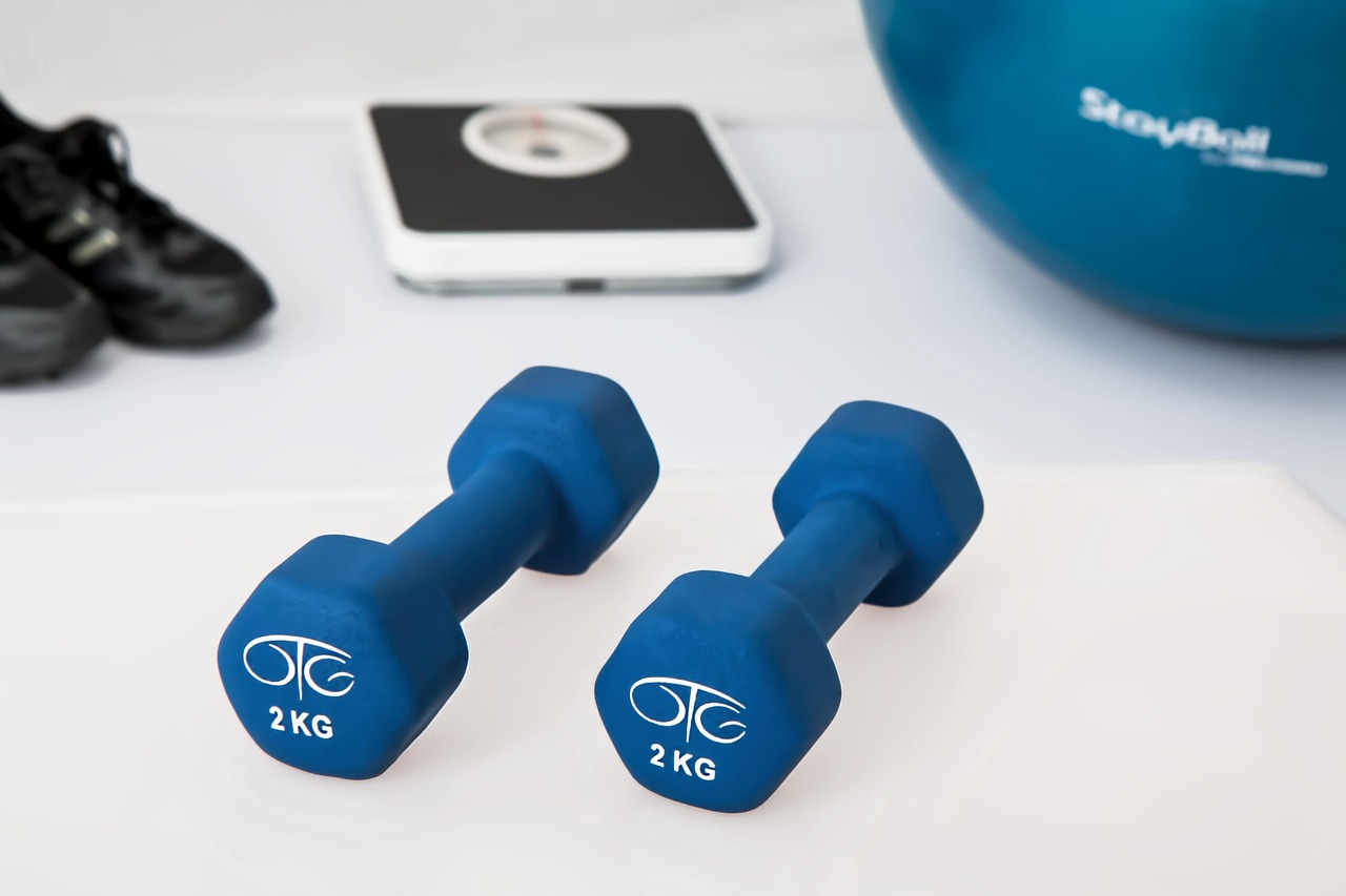 Physiotherapy, weight training, dumbbells — The Right Time to Visit an Eye Doctor