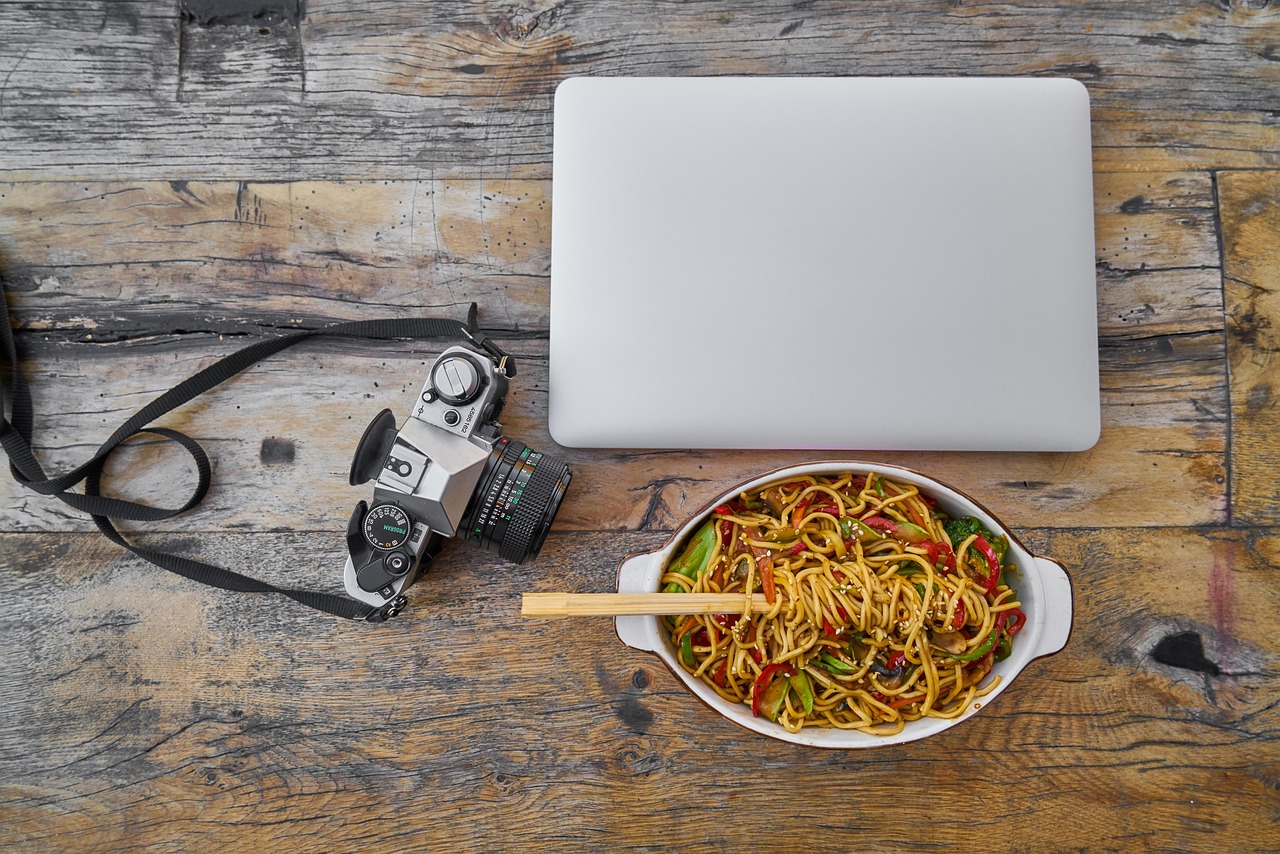 Noodle, pasta, laptop — The Science Behind Weight Lifting Belts